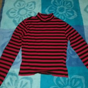 Long sleeve crop top